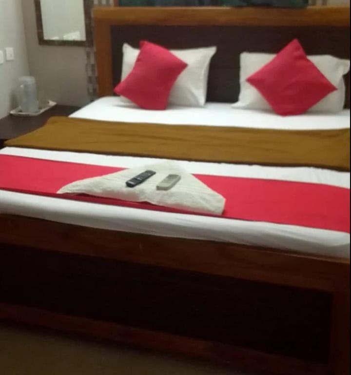 Sms Grand Inn Chennai Exterior photo